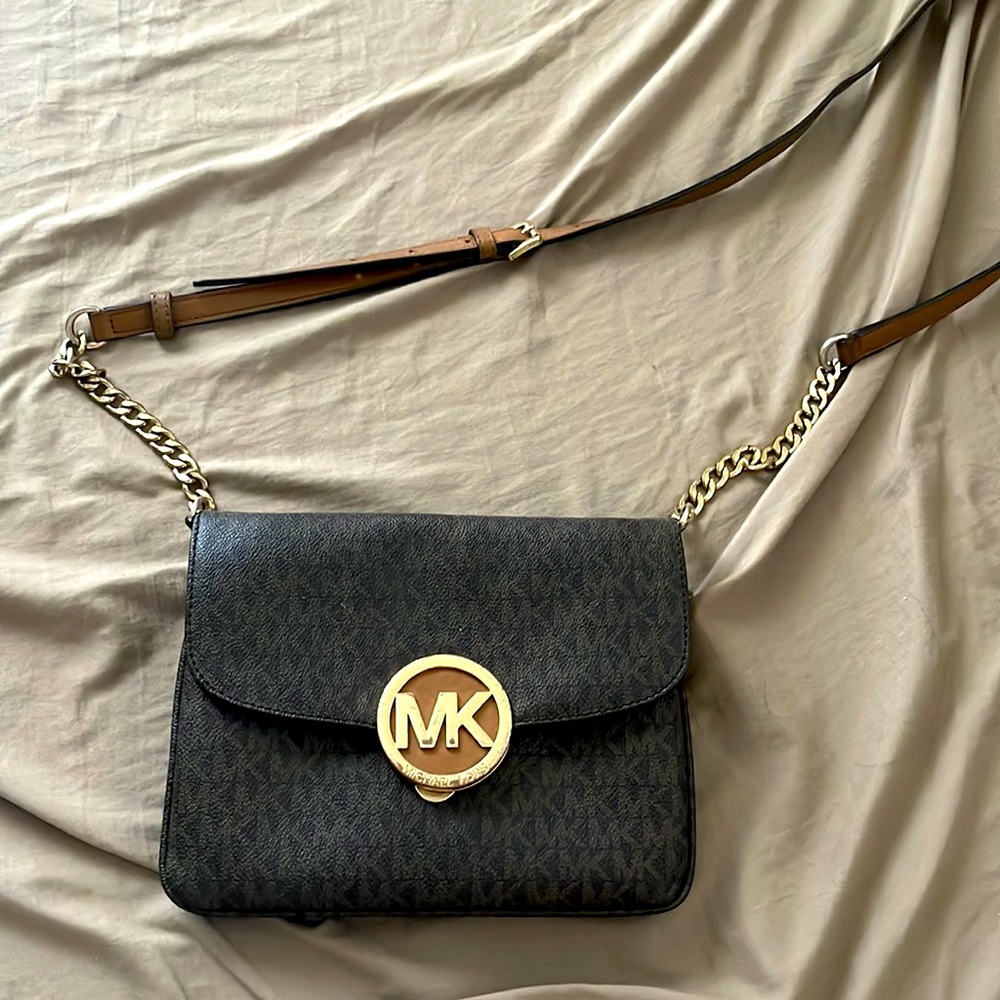 Micheal Kors Crossbody Bag